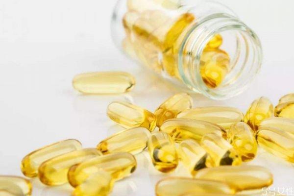 鱼肝油能擦脸吗 鱼肝油能擦脸有什么功效 鱼肝油能擦脸吗 鱼肝油能擦脸有什么功效
