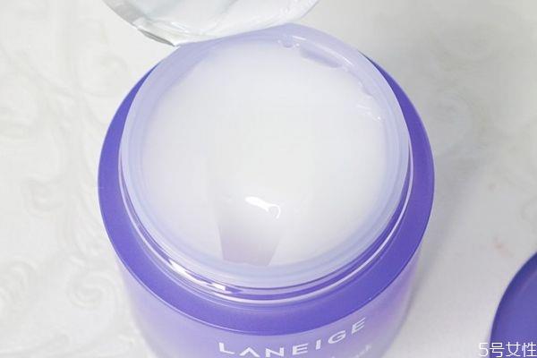兰芝睡眠面膜紫色和蓝色区别 兰芝两款睡眠面膜有什么不同 兰芝睡眠面膜紫色和蓝色区别 兰芝两款睡眠面膜有什么不同