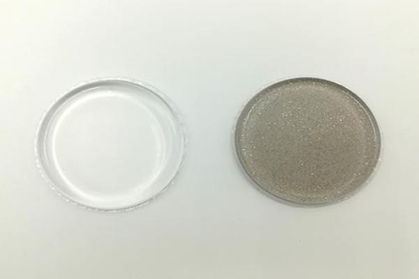 硅胶粉扑膜破了怎么办 硅胶粉扑薄膜能撕掉吗 硅胶粉扑膜破了怎么办 硅胶粉扑薄膜能撕掉吗