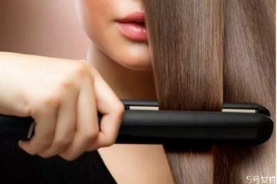 ​头发分叉怎么回事