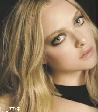 烫发水怎么使用?自己在家烫发简单操作流程 烫发水怎么使用?自己在家烫发简单操作流程