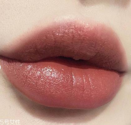 香奈儿62适合黄皮吗 香奈儿62号口红多少钱价格 香奈儿62适合黄皮吗 香奈儿62号口红多少钱价格