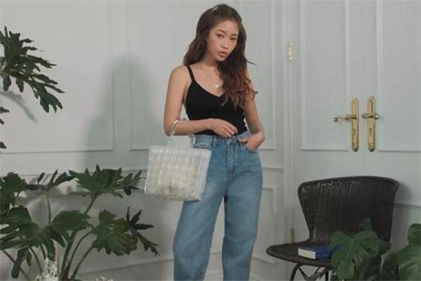 老爹裤配什么外套好看 老爹裤怎么搭配外套 老爹裤配什么外套好看 老爹裤怎么搭配外套