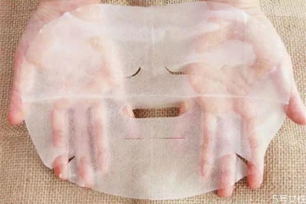 敷完面膜可以直接化妆吗 敷完面膜后多久上妆好 敷完面膜可以直接化妆吗 敷完面膜后多久上妆好