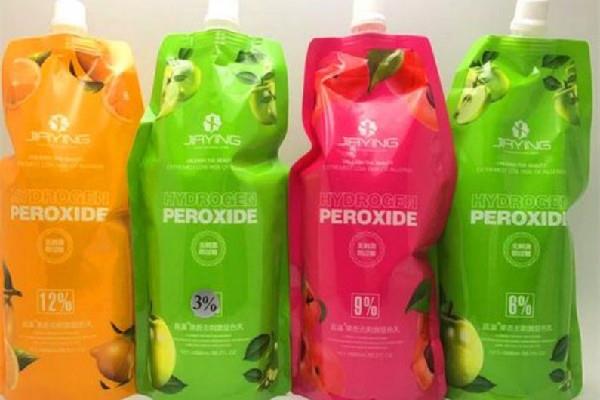 双氧奶和染发膏的比例 双氧奶和染发膏怎么调配