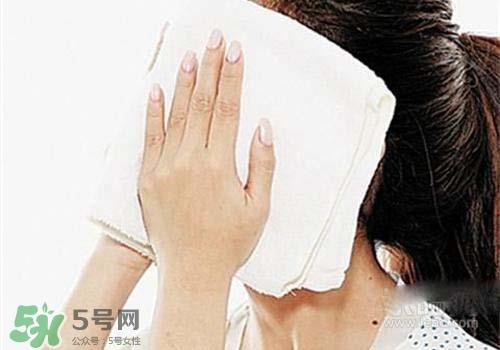 热毛巾敷脸能祛痘吗?长痘怎么用热毛巾敷脸? 热毛巾敷脸能祛痘吗?长痘怎么用热毛巾敷脸?