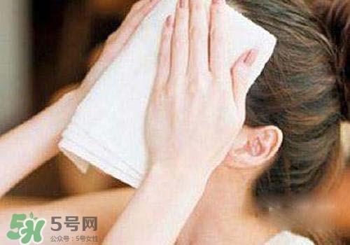 热毛巾敷脸能祛痘吗?长痘怎么用热毛巾敷脸? 热毛巾敷脸能祛痘吗?长痘怎么用热毛巾敷脸?