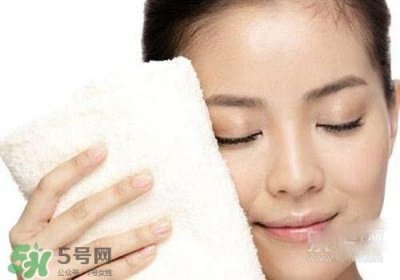 ​热毛巾敷脸能祛痘吗？长痘怎么用热毛巾敷脸？