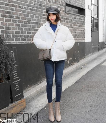 白色羽绒服怎么搭配？白色羽绒服搭配图片