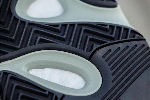 yeezy 700 salt海盐开箱测评 上脚非常棒