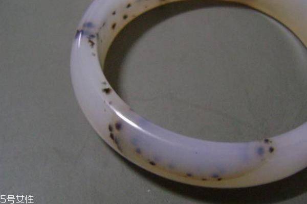 玛瑙手镯怎么保养 养护方法很关键