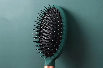 ​气垫梳上的污垢怎么清理 气垫梳多久清洗一次