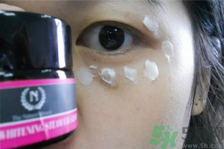 自然之名雪玫瑰雪蒸汽眼霜好用吗?自然之名雪玫瑰雪蒸汽眼霜用户评价如何 自然之名雪玫瑰雪蒸汽眼霜好用吗?自然之名雪玫瑰雪蒸汽眼霜用户评价如何