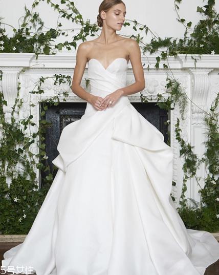 婚纱皱了怎么办?婚纱皱了怎么处理? 婚纱皱了怎么办?婚纱皱了怎么处理?