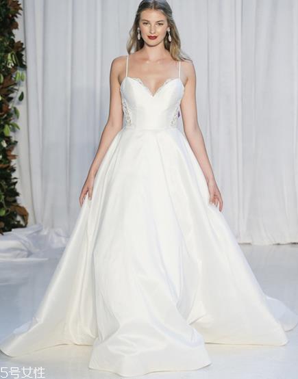 婚纱皱了怎么办?婚纱皱了怎么处理? 婚纱皱了怎么办?婚纱皱了怎么处理?