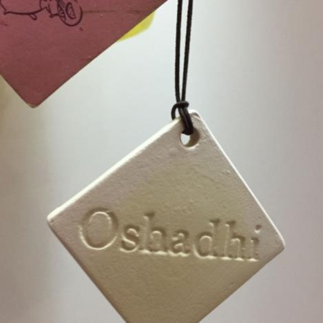 复方精油可以用在脸上吗？复方精油怎么用在脸上