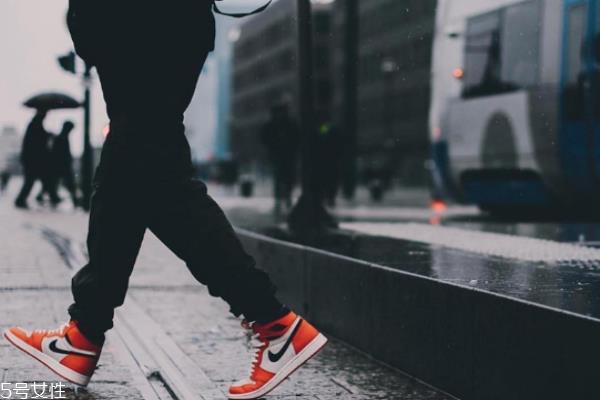aj1怎么搭配 潮人必备战靴 aj1怎么搭配 潮人必备战靴