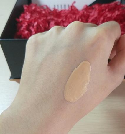 bobbi brown芭比波朗和阿玛尼粉底液哪个好 bobbi brown芭比波朗和阿玛尼粉底液哪个好