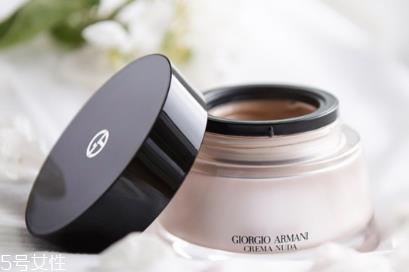 素颜霜能护肤吗 含滋养成分才养肤 素颜霜能护肤吗 含滋养成分才养肤