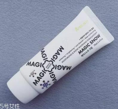 素颜霜能护肤吗 含滋养成分才养肤 素颜霜能护肤吗 含滋养成分才养肤