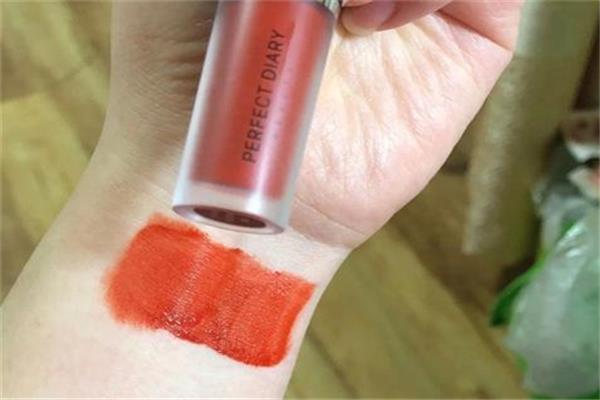 完美日记口红适合黑皮的色号 完美日记口红哪个适合黄皮 完美日记口红适合黑皮的色号 完美日记口红哪个适合黄皮