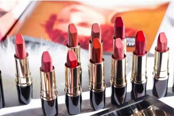 完美日记口红适合黑皮的色号 完美日记口红哪个适合黄皮 完美日记口红适合黑皮的色号 完美日记口红哪个适合黄皮