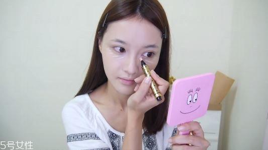 怎样画自然妆容 韩国自然妆容画法步骤 怎样画自然妆容 韩国自然妆容画法步骤