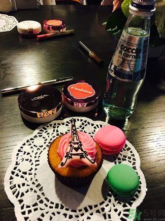 巴黎欧莱雅奇焕光采水光空气轻垫腮红真假辨别图 怎么样