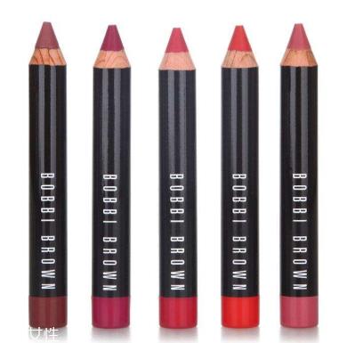 唇线笔有必要用吗 唇线笔3个隐藏技能 唇线笔有必要用吗 唇线笔3个隐藏技能