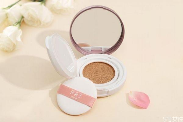 油性皮肤怎样化妆不脱妆 油性皮肤老是脱妆怎么办 油性皮肤怎样化妆不脱妆 油性皮肤老是脱妆怎么办