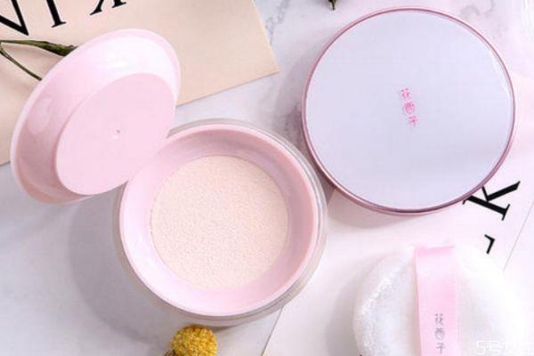 油性皮肤怎样化妆不脱妆 油性皮肤老是脱妆怎么办 油性皮肤怎样化妆不脱妆 油性皮肤老是脱妆怎么办