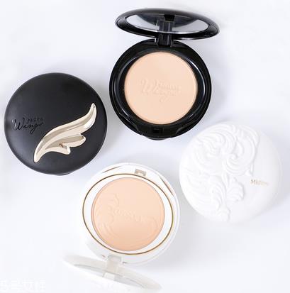 粉饼能定妆吗 挑对了不怕脱妆