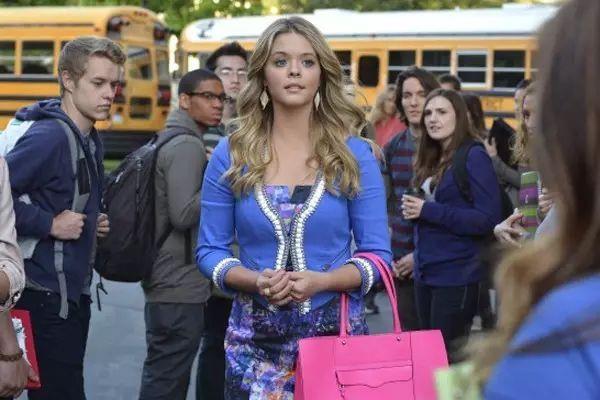 针织外套怎么搭配 针织外套里面搭什么