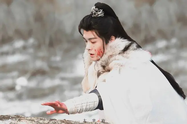 七夜雪霍展白人设讨喜吗?霍展白人设解析