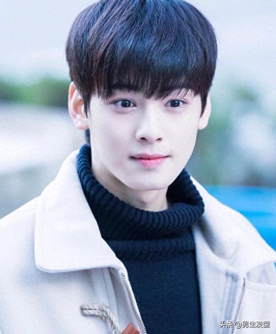 8款男生“最帅气”学生党发型,开学了剪一个,帅气翻倍