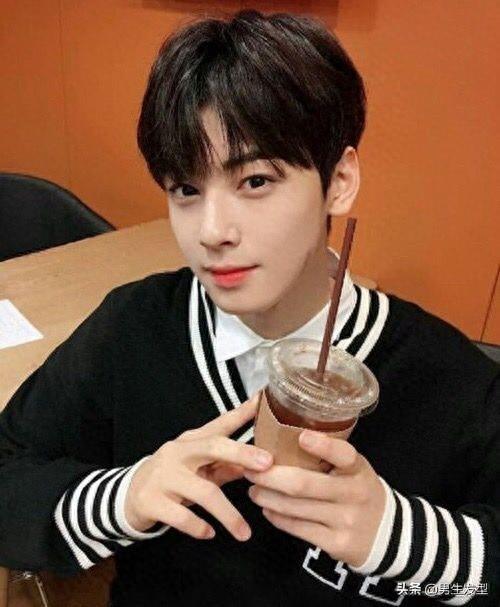 8款男生“最帅气”学生党发型,开学了剪一个,帅气翻倍