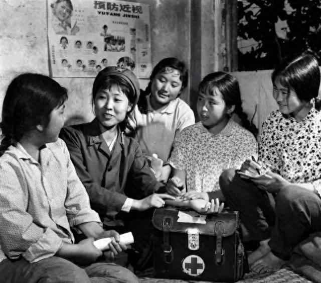 破天荒！女人杀猪比男人还猛，保证15分钟干干净净，谁能做到？