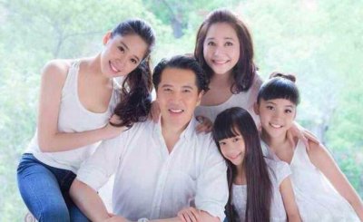 ​欧阳娜娜退学真相竟是要赚钱养家？半年收入7千万供全家开销！