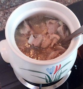 ​养生汤分享：海龙海马海雀汤、红枣牛奶炖花胶、椰子鸡汤简单做法