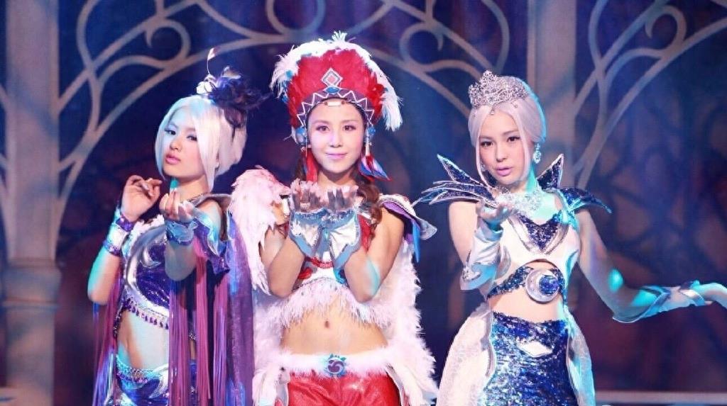 模特出道,有“小张梓琳”之称,《校花2》陈雨舒扮演者:熊玉婷