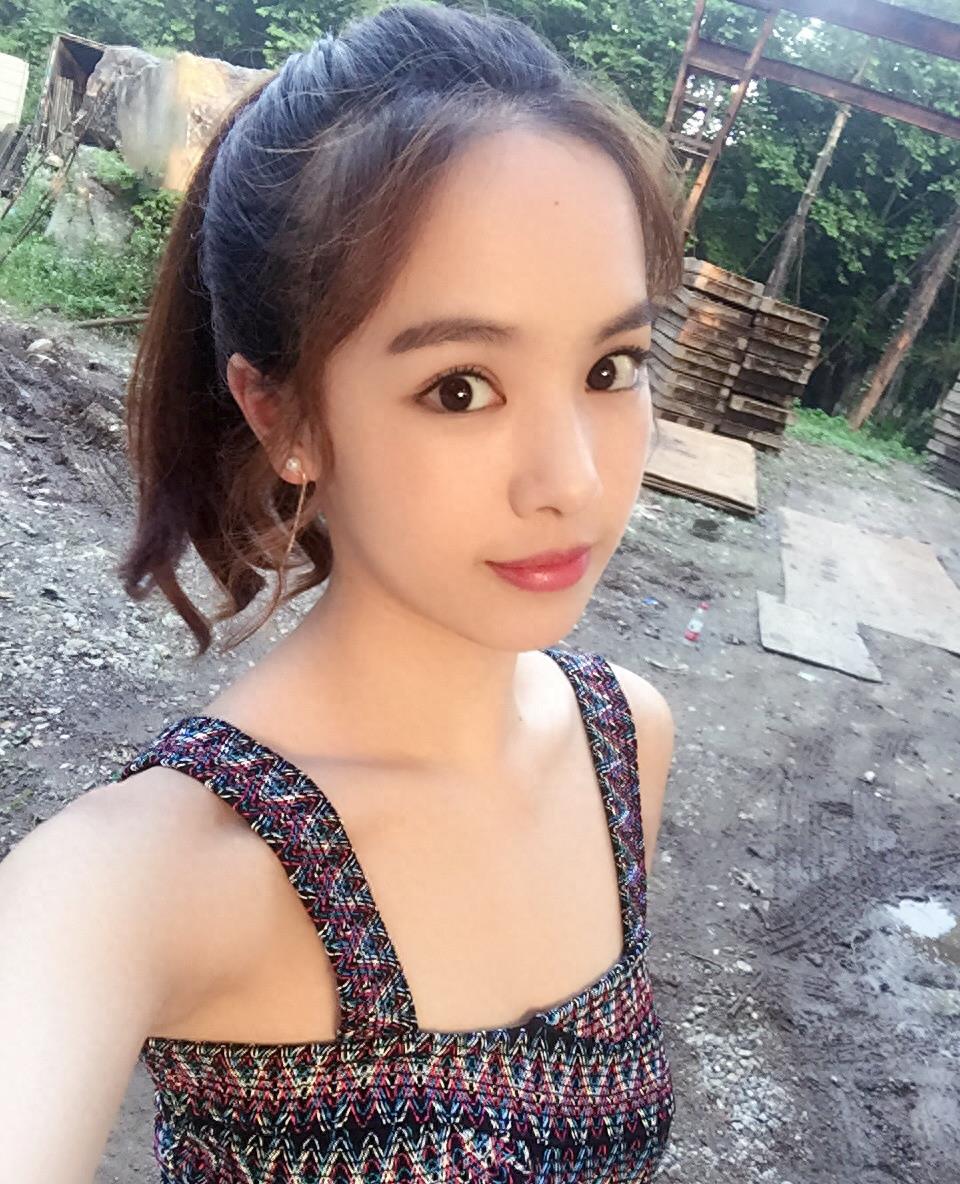 模特出道,有“小张梓琳”之称,《校花2》陈雨舒扮演者:熊玉婷