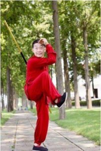 ​六小龄童妻子曾是“妖精”，曾出演《西游记》，两人地下恋情维持6年