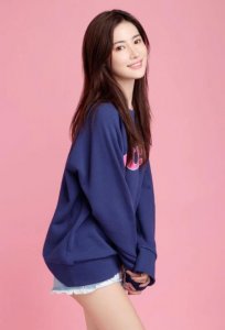 ​主播一菲在抖音开播，自曝最爱看动画片，在线安利粉丝好剧