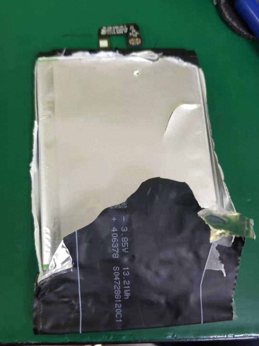 小米Note3锂离子聚合物电池拆解