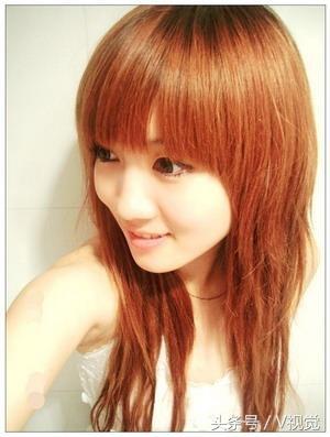 孙思萌出生于吉林省长春，籍贯河南洛阳，平面模特、演员、模特