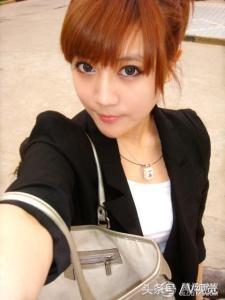 孙思萌出生于吉林省长春，籍贯河南洛阳，平面模特、演员、模特