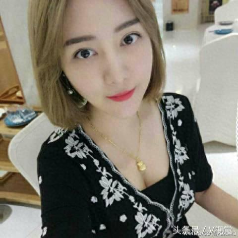 孙思萌出生于吉林省长春，籍贯河南洛阳，平面模特、演员、模特