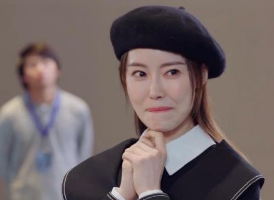 ​亲爱的热爱的：佟年身边的亚亚蓝莓艾情高颜值剧集，她未来可期