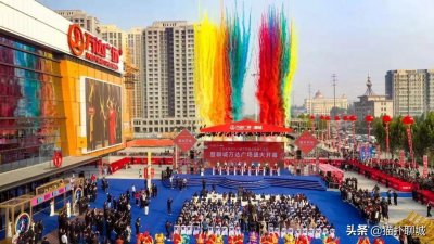 ​聊城万达广场盛大开业首日迎客近30万人次，来看看到底火爆成啥样