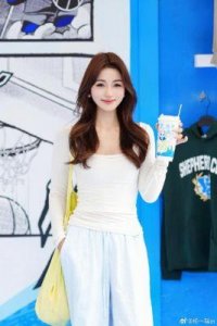 ​跨界尝试！杨力维&杨舒予亮相厦门国际时尚周并参与走秀